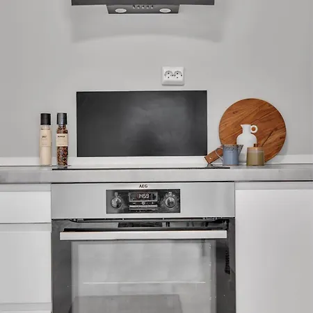 Cosy One Bedroom Apartment-ground Floor