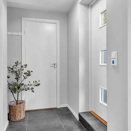 Cosy One Bedroom Apartment-ground Floor * Tromsø