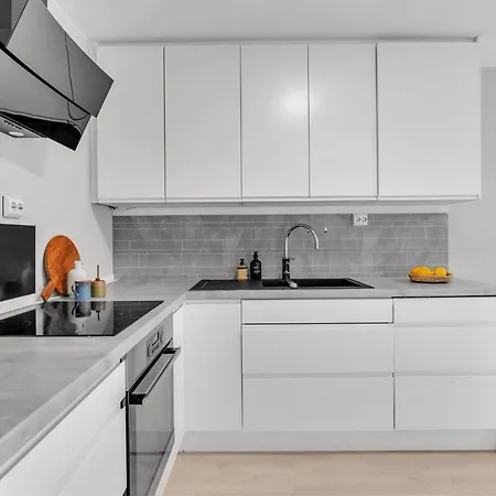 Cosy One Bedroom Apartment-ground Floor *